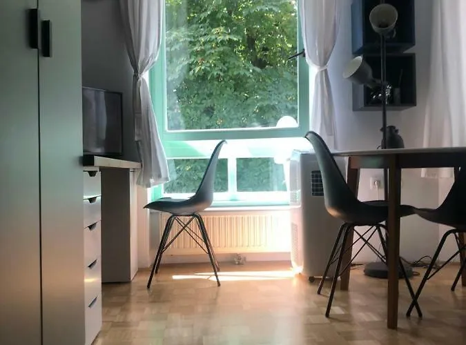 Birch On Main Square